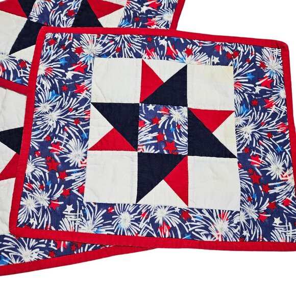 Patriotic Quilted Placemats Set Of 4 Fireworks & Stars Double-Sided Design Red/W - Picture 5 of 15